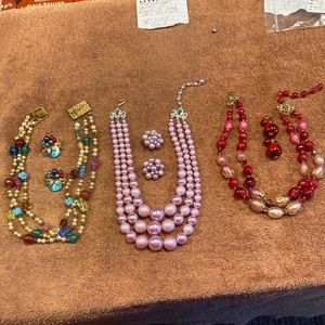 Vintage beaded necklace and clip on earrings